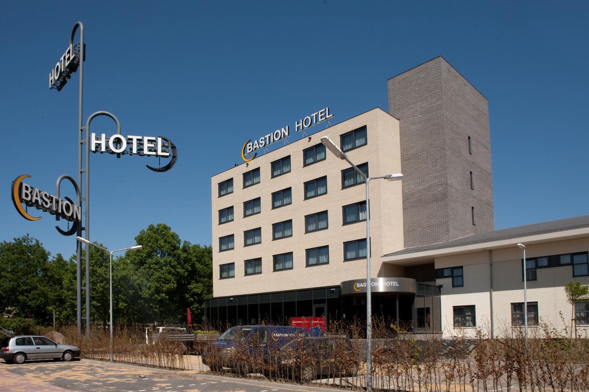 Bastion Hotel Роозендаал Екстериор снимка