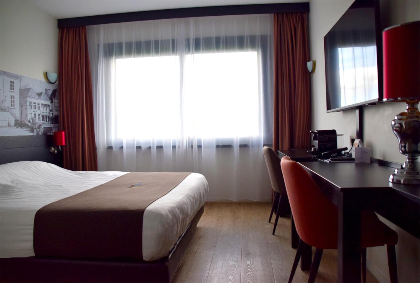 Bastion Hotel Роозендаал Екстериор снимка