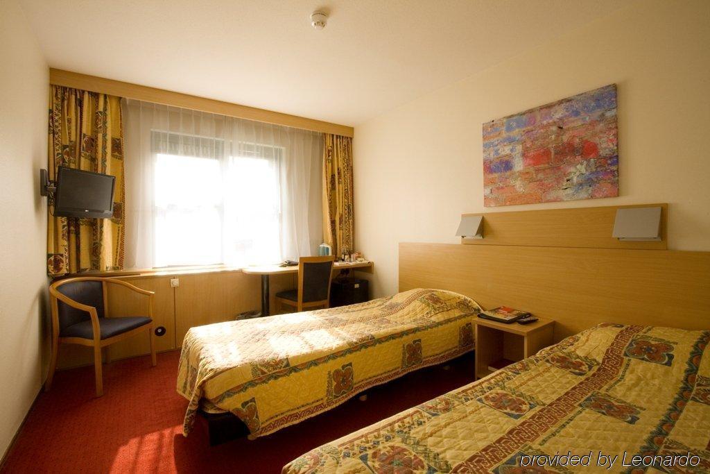 Bastion Hotel Роозендаал Стая снимка