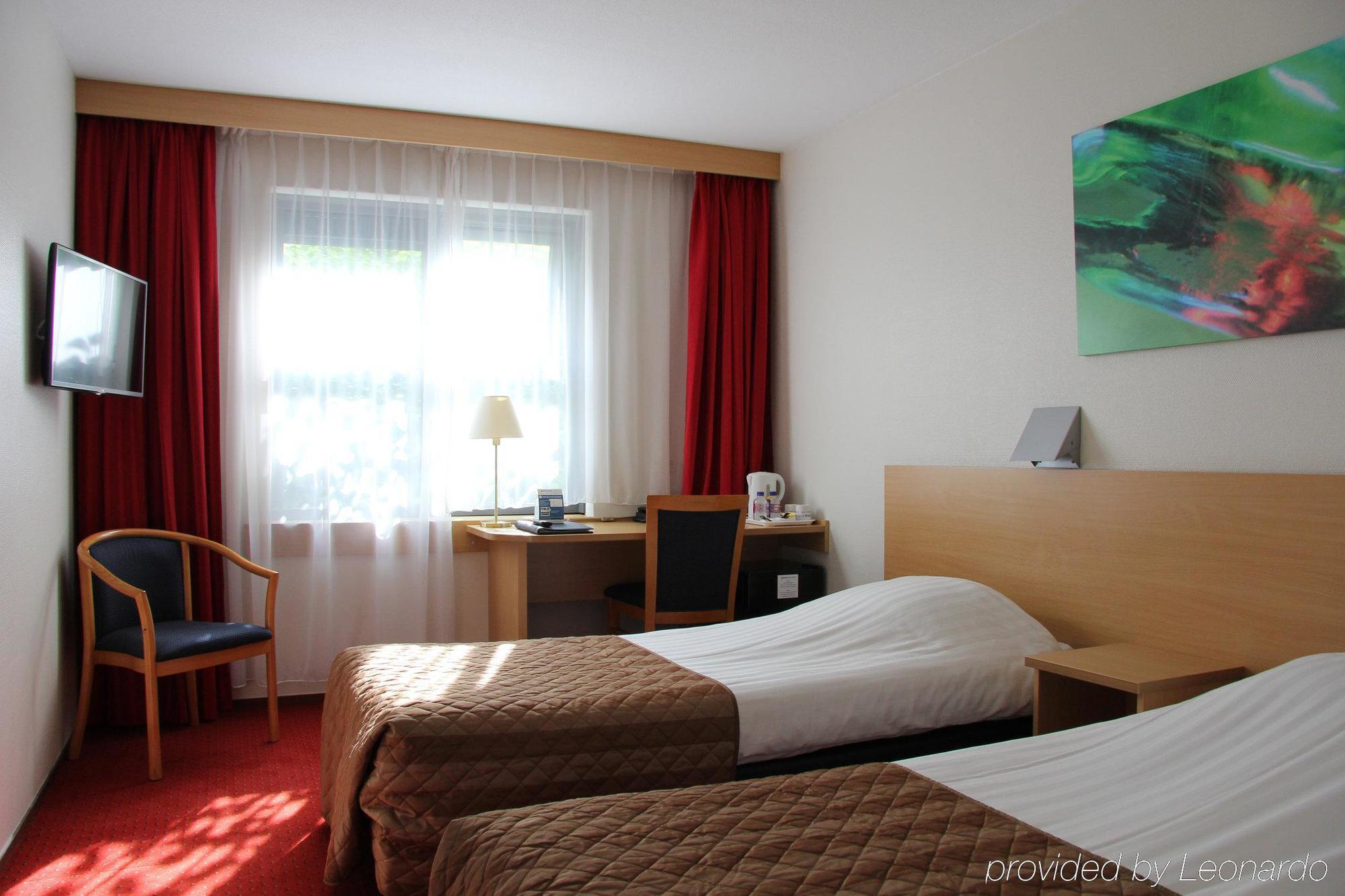 Bastion Hotel Роозендаал Екстериор снимка